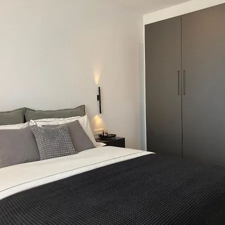 Urban شقة بولا